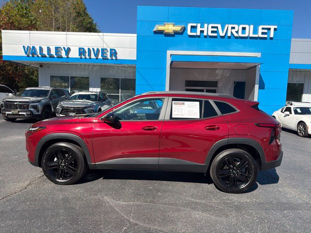 Used 2024 Chevrolet Trax ACTIV w/ Driver Confidence Package FWD image 5