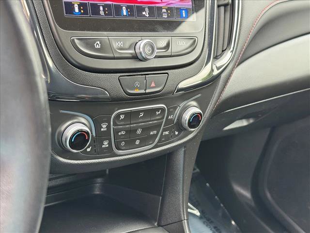 Used 2022 Chevrolet Equinox RS w/ RS Leather Package image 16