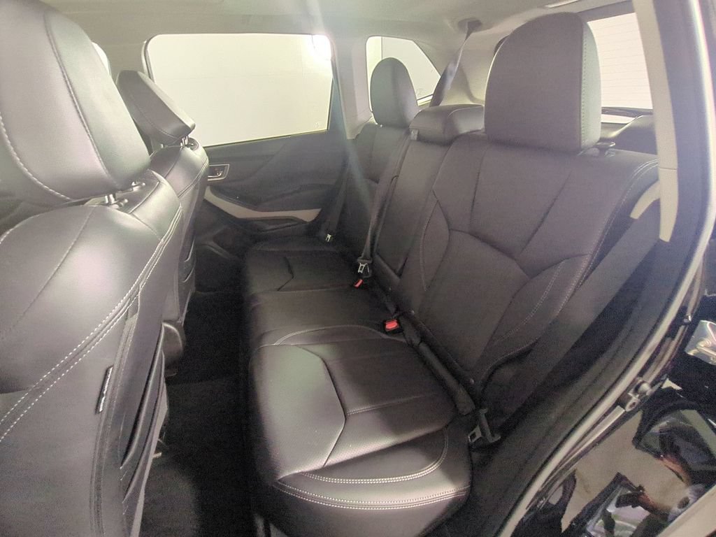 Used 2024 Subaru Forester Limited AWD/4WD image 16