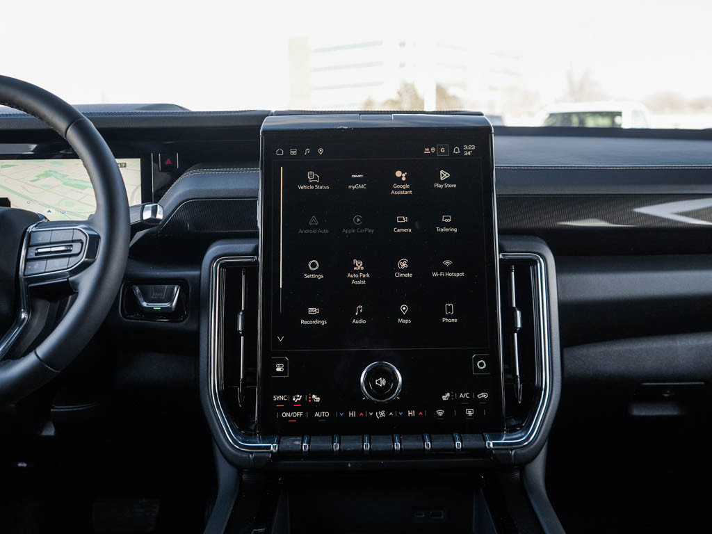 New 2026 GMC Yukon Elevation w/ LPO, Floor Liner Package image 18