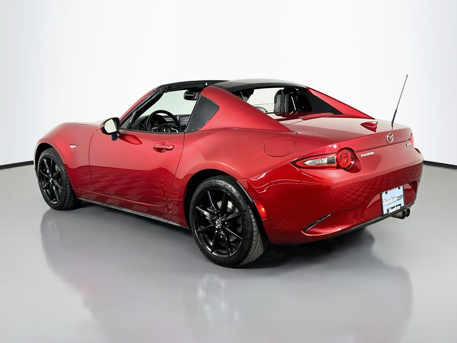 Used 2017 MAZDA MX-5 Miata RF Grand Touring RWD image 6