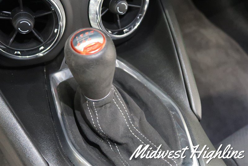 Used 2017 Chevrolet Camaro SS RWD image 34