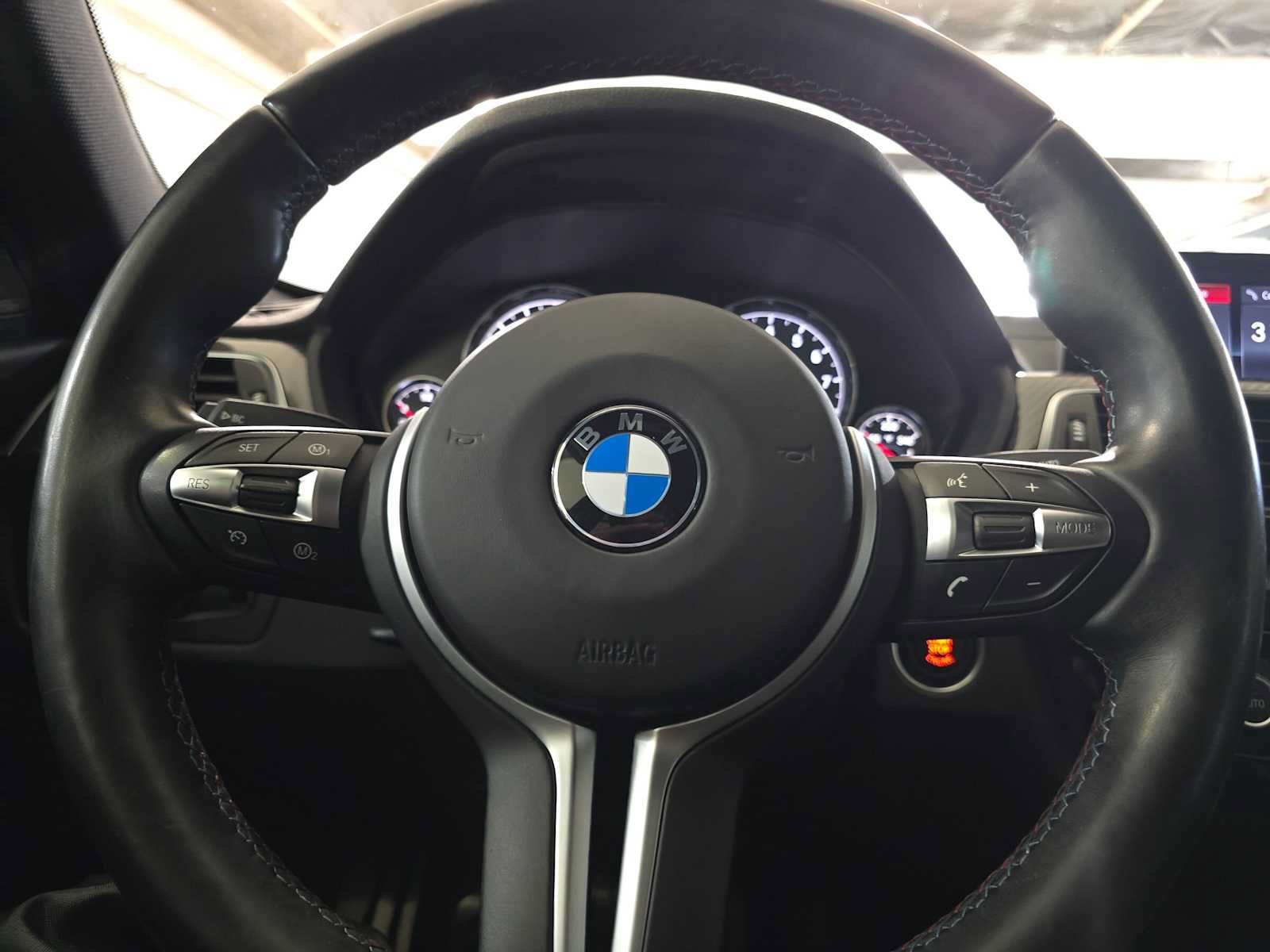 Used 2018 BMW M3 RWD image 25