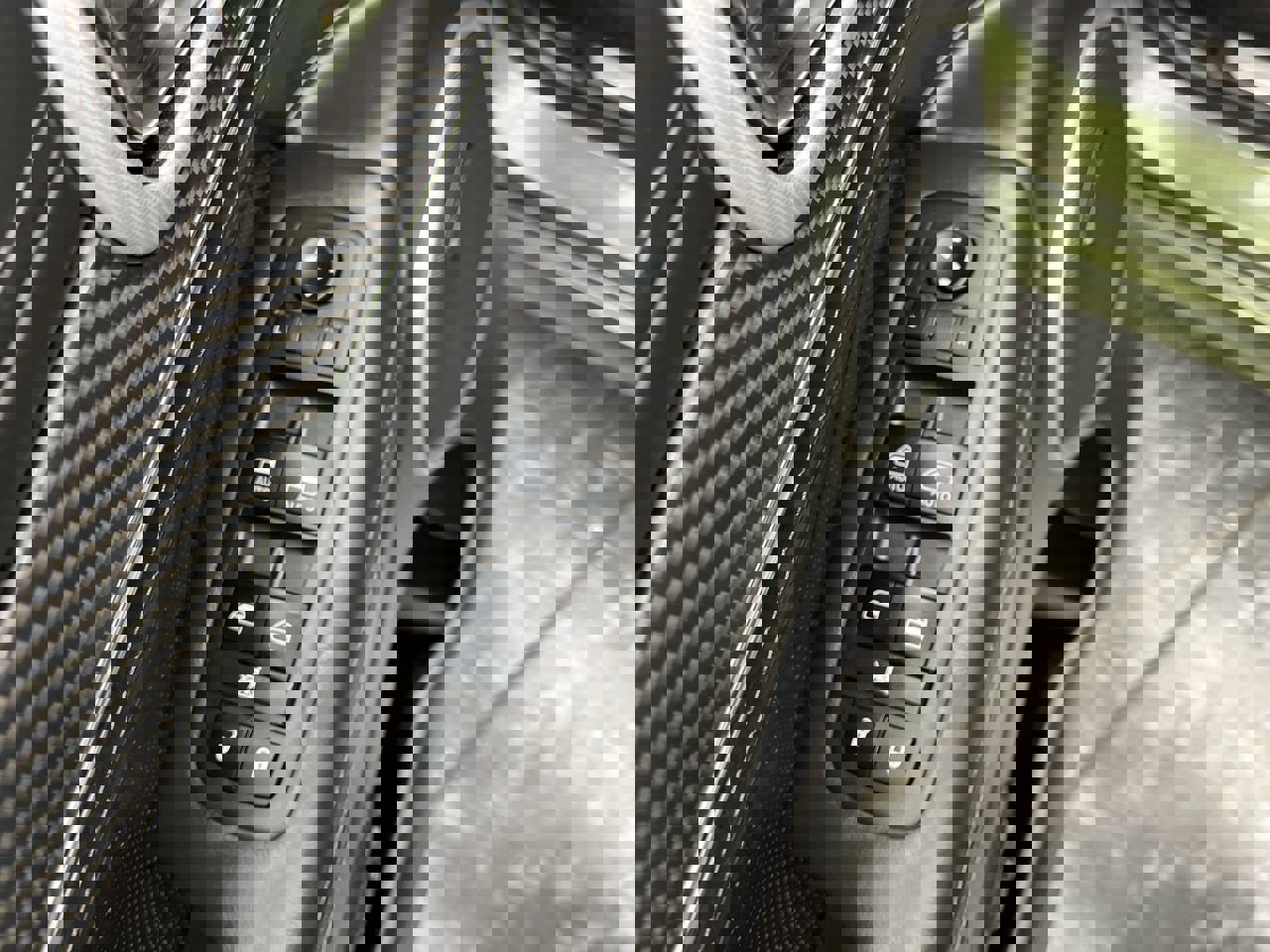 Used 2021 Jeep Grand Cherokee SRT image 11