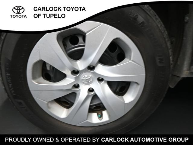 Used 2019 Toyota RAV4 LE FWD image 24