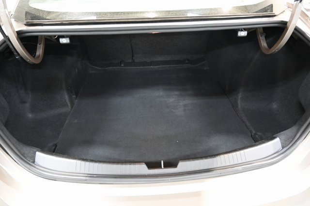 Used 2022 Chevrolet Malibu LT image 23