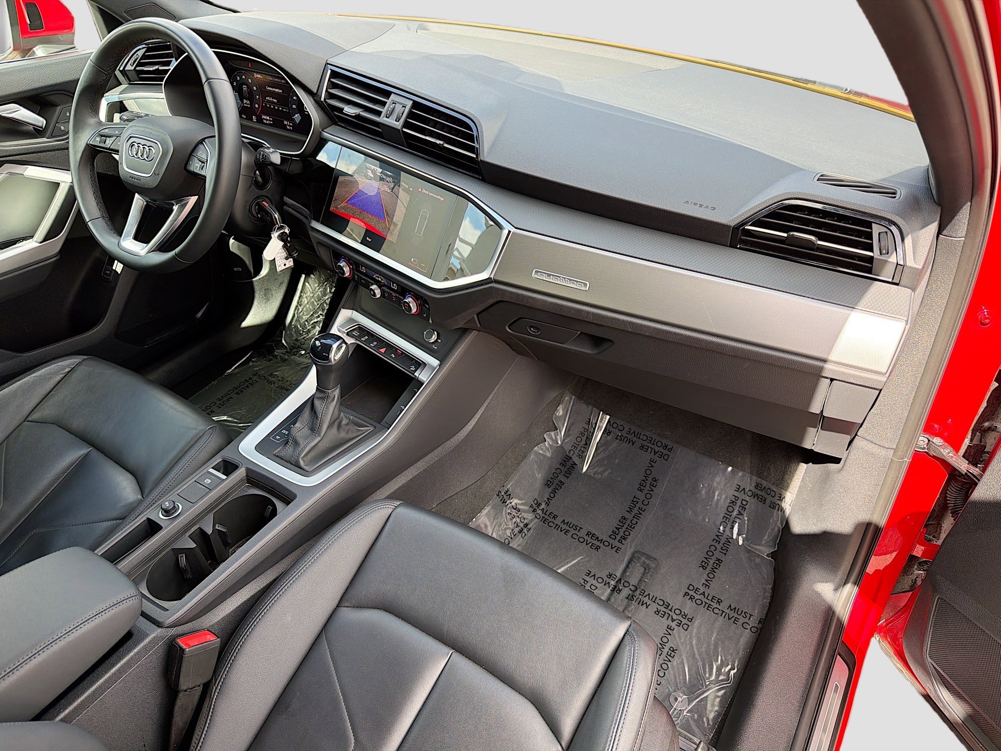 Used 2025 Audi Q3 2.0T Premium image 14