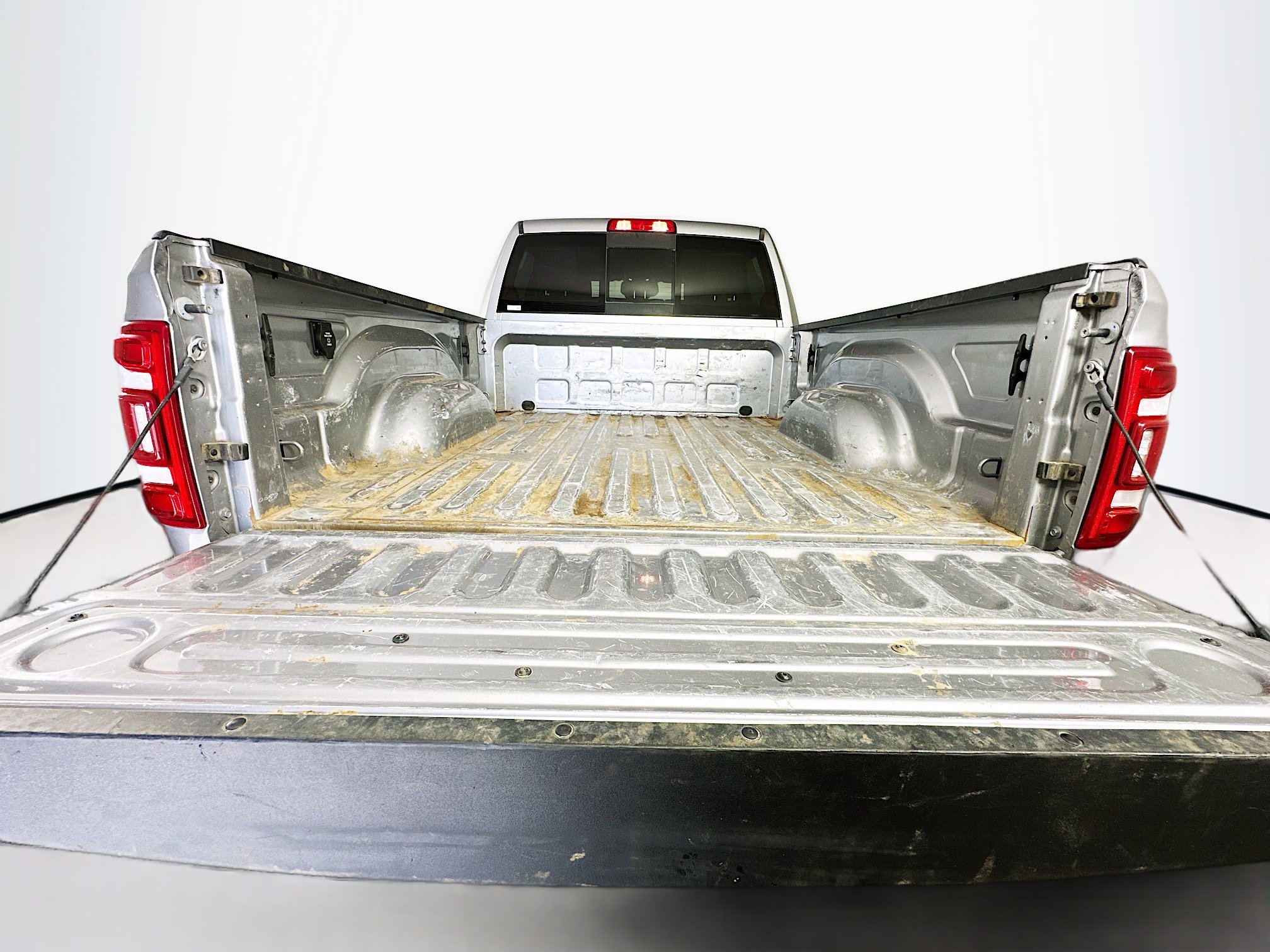 Used 2024 RAM 2500 Laramie w/ Safety Group image 28