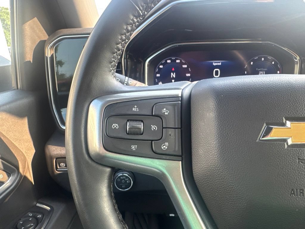 Used 2025 Chevrolet Silverado 2500 LT AWD/4WD image 33