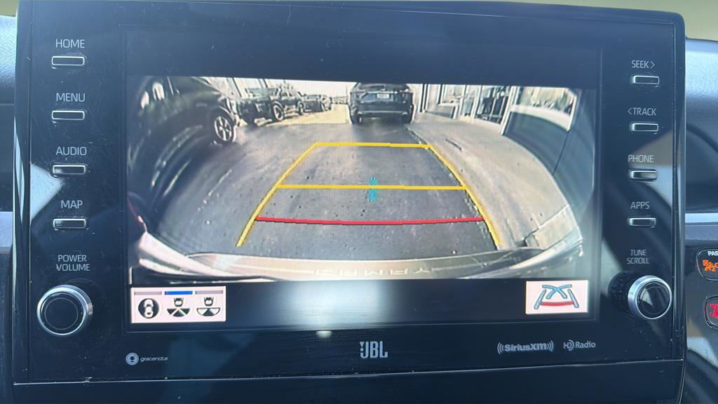 Used 2021 Toyota Camry XLE w/ Navigation Upgrade Package image 26