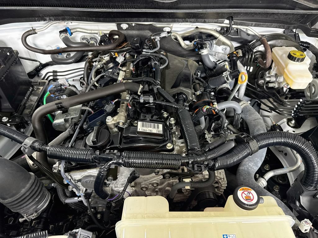 Used 2024 Toyota Tacoma SR5 AWD/4WD image 32