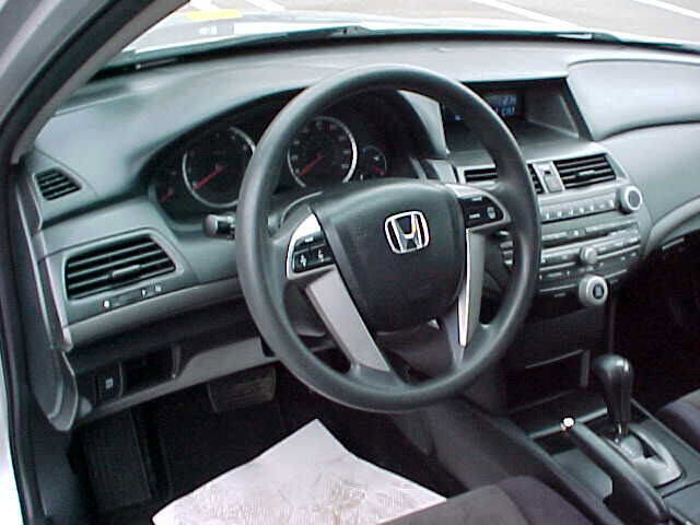 Used 2009 Honda Accord LX image 15