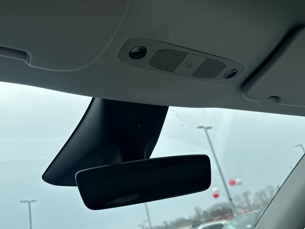 Used 2024 Tesla Model Y Performance image 27