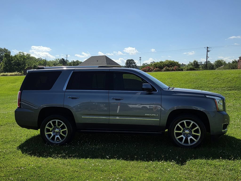 Used 2020 GMC Yukon Denali w/ Open Road Package AWD/4WD image 3