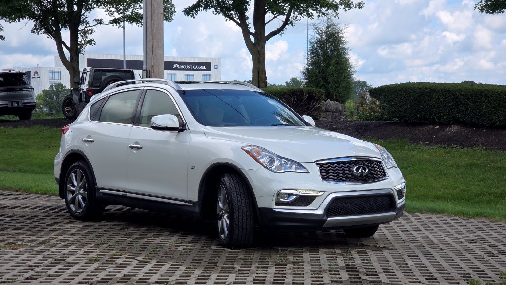 Used 2017 INFINITI QX50 AWD w/ Premium Package image 4