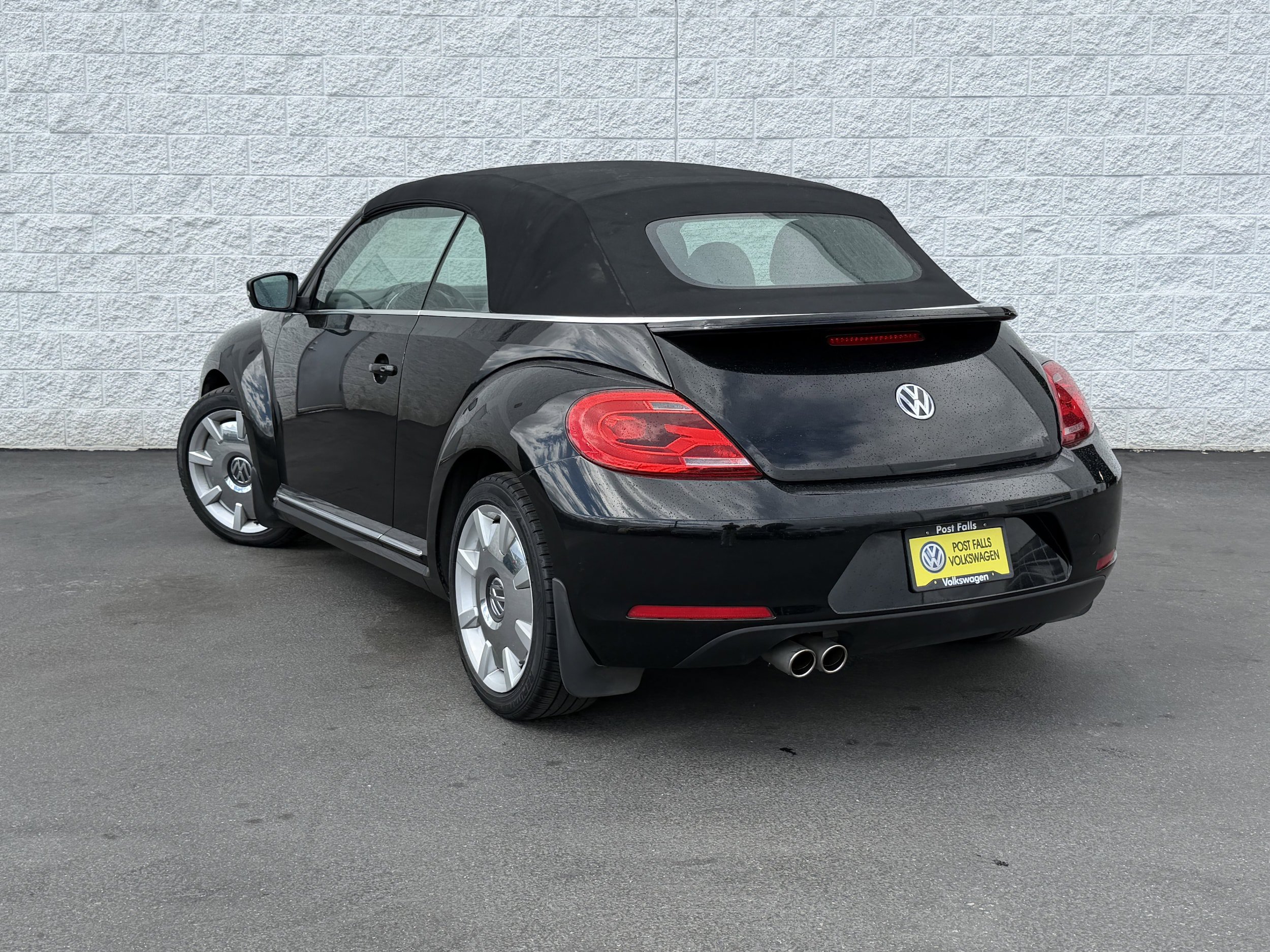 Used 2013 Volkswagen Beetle 2.5 FWD image 6