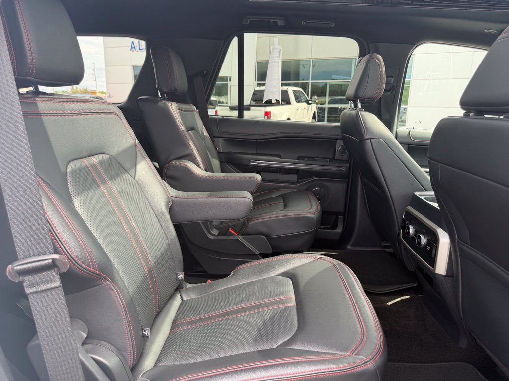 Used 2023 Ford Expedition Limited RWD image 39