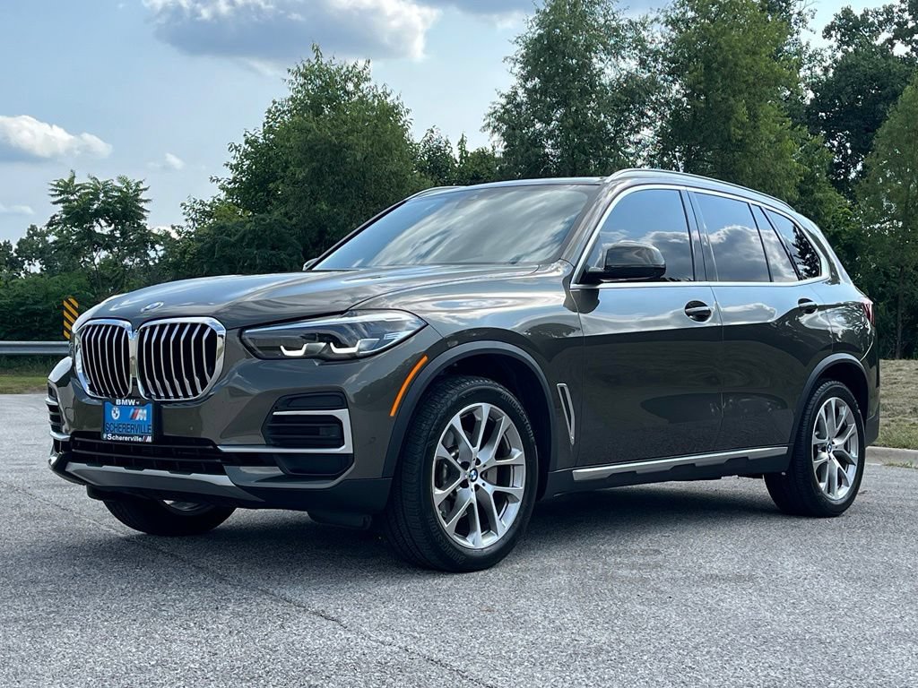 Used 2022 BMW X5 xDrive40i w/ Premium Package AWD/4WD image 3