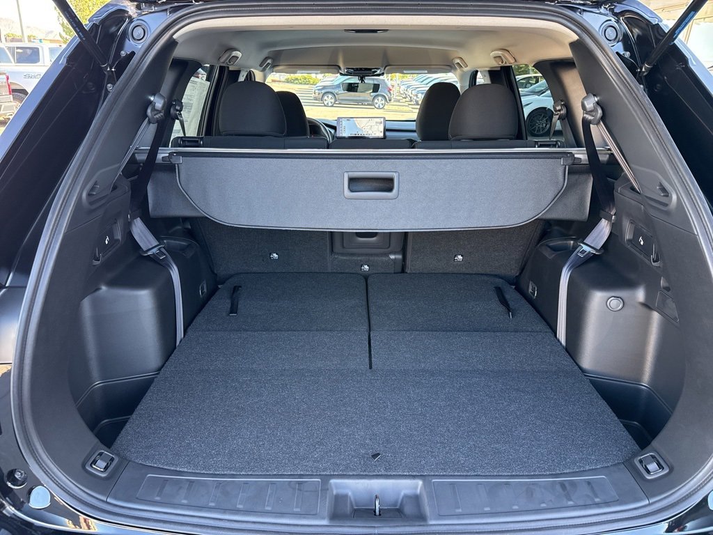 New 2025 Mitsubishi Outlander ES image 29