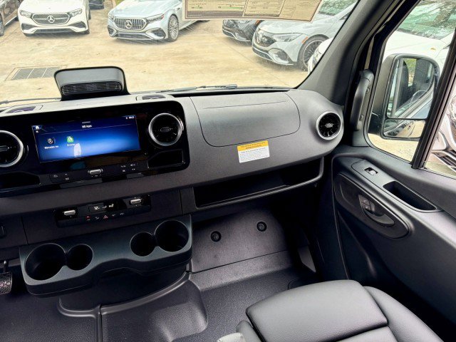 New 2025 Mercedes-Benz Sprinter 2500 image 13