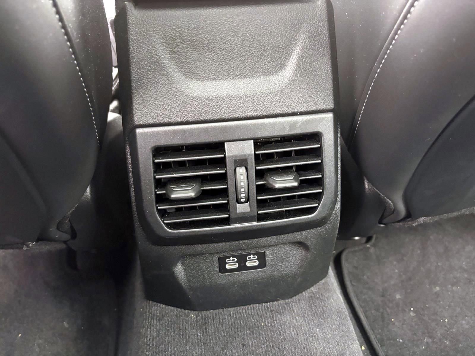 Used 2026 BMW 228i xDrive w/ Technology Package image 31