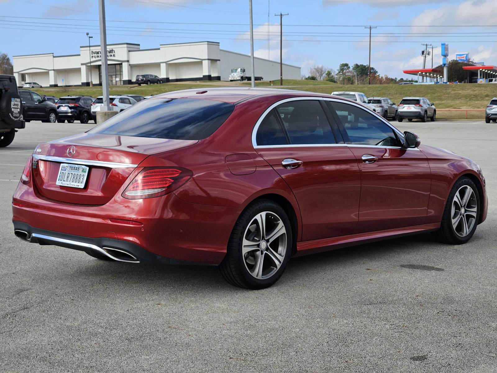 Used 2017 Mercedes-Benz E 300 image 7