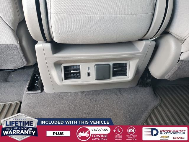 Used 2025 Chevrolet Silverado 1500 LT image 17