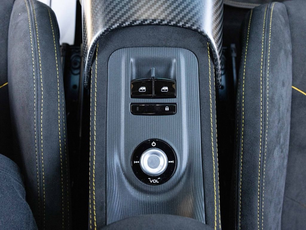 Used 2022 Maserati MC20 Coupe RWD image 34