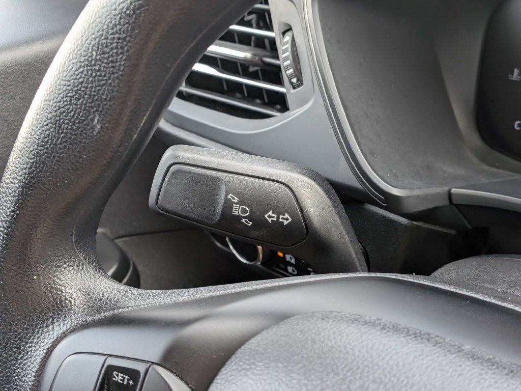 Used 2025 Ford Escape Active AWD/4WD image 22