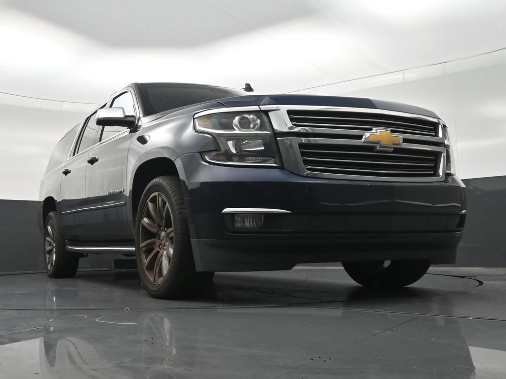 Used 2019 Chevrolet Suburban Premier RWD image 29