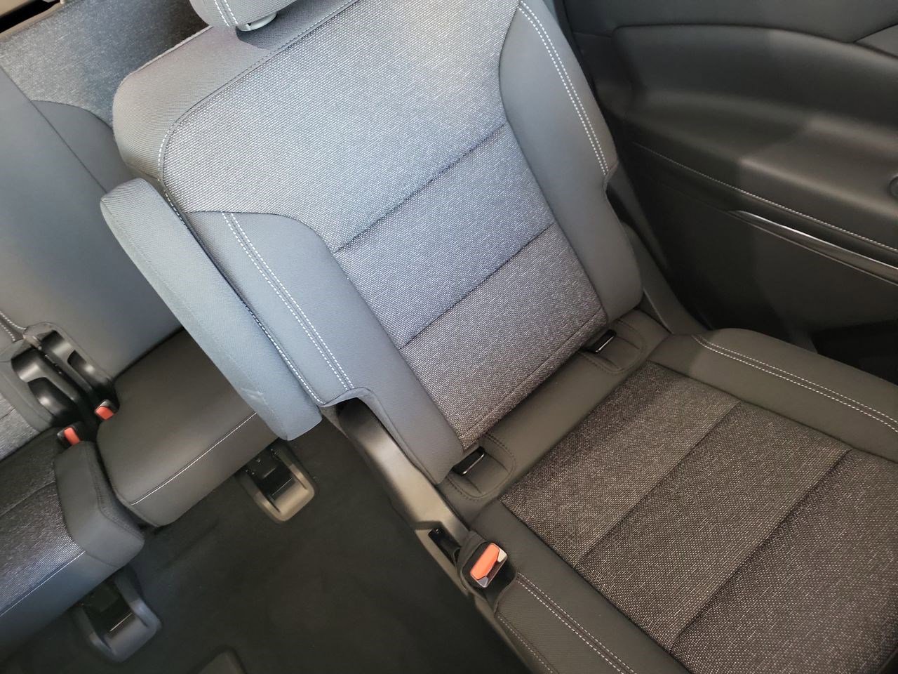 New 2026 Chevrolet Traverse LT w/ Enhanced Driving Package image 14