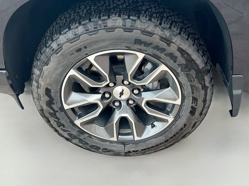 Used 2024 Chevrolet Silverado 1500 RST w/ Z71 Off-Road Package image 31
