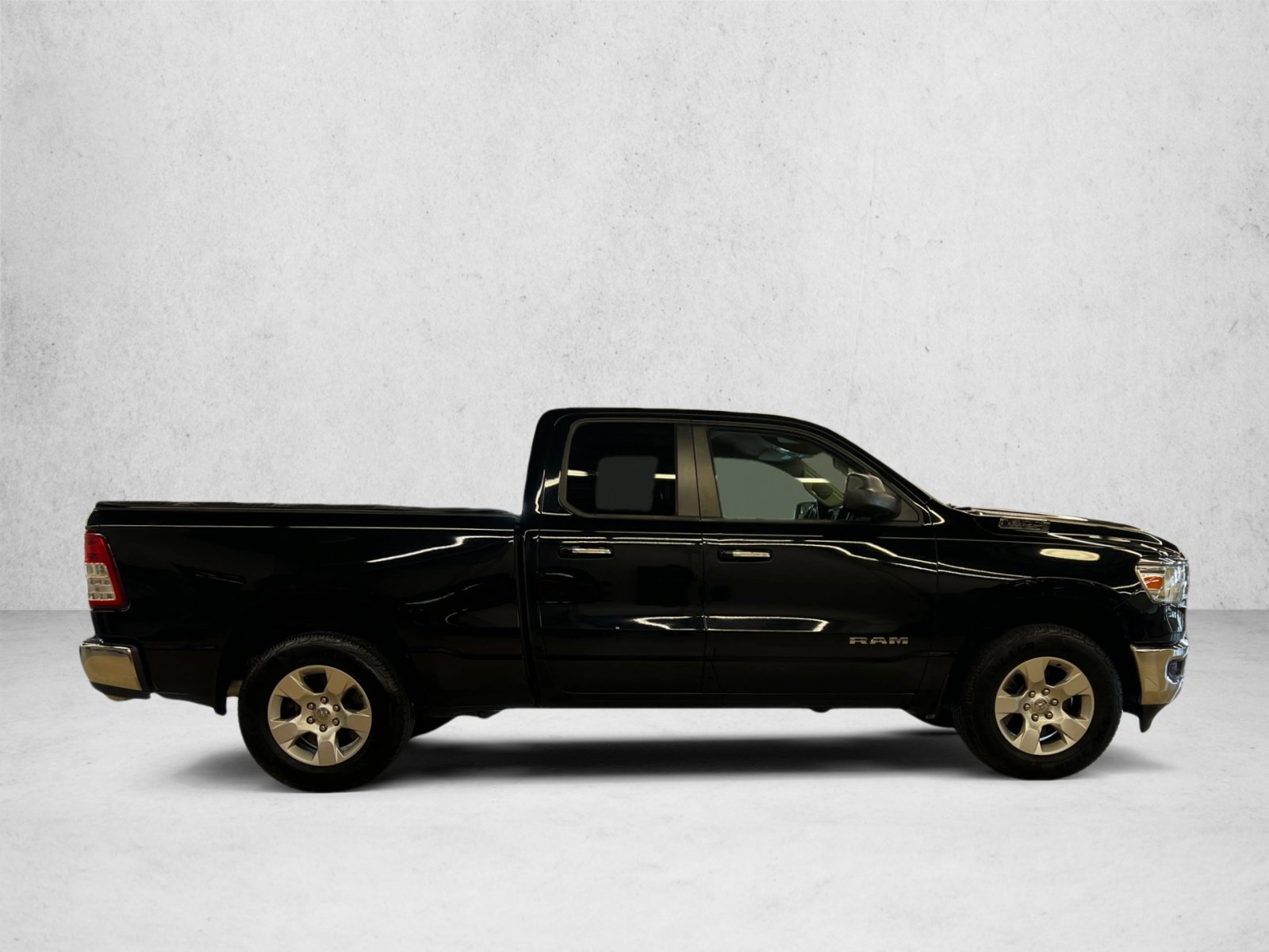 Used 2020 RAM 1500 Big Horn AWD/4WD image 4