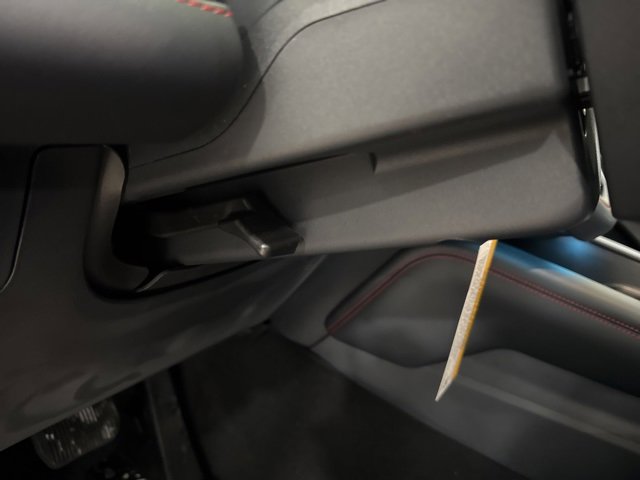 New 2026 Ford Explorer ST-Line w/ ST-Line Street Pack image 25