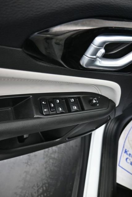 Used 2022 Jeep Compass Limited image 11