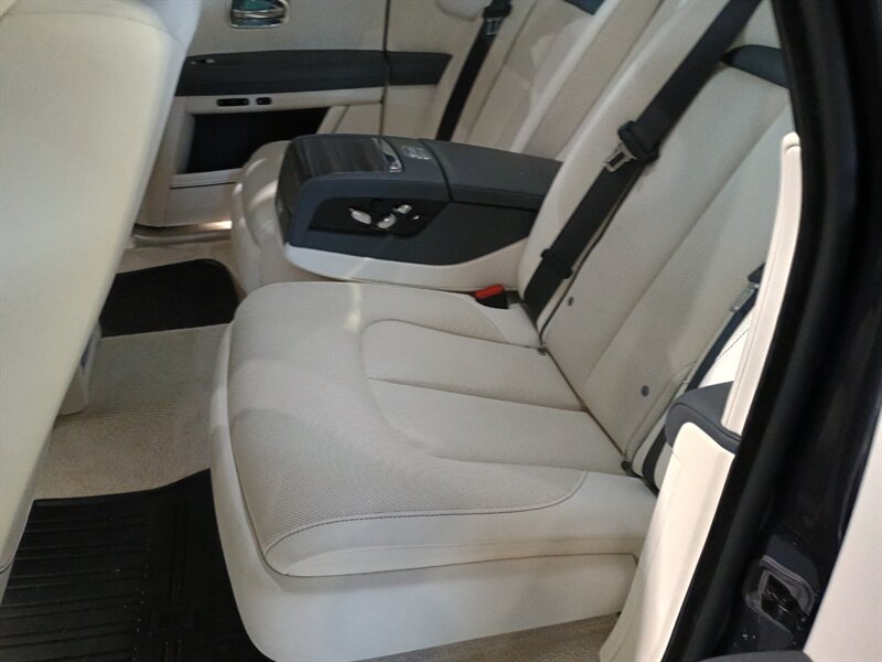 Used 2021 Rolls-Royce Ghost AWD/4WD image 40