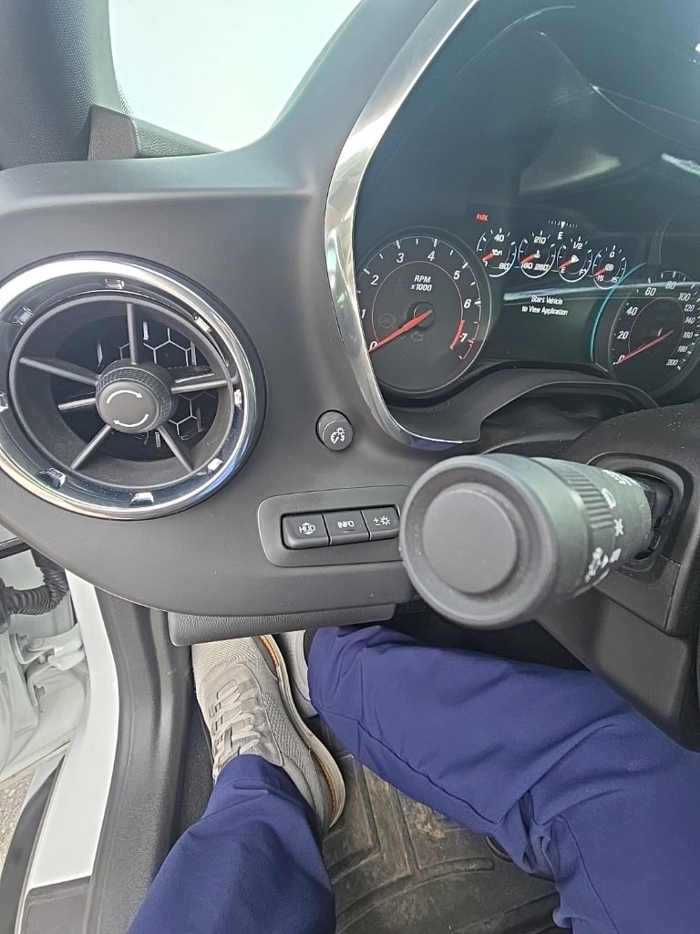 Used 2018 Chevrolet Camaro ZL1 image 3