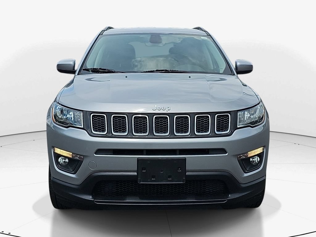 Used 2018 Jeep Compass Latitude w/ Trailer Tow Group AWD/4WD image 12