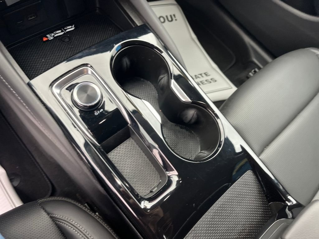 Used 2025 Buick Envision Preferred image 16