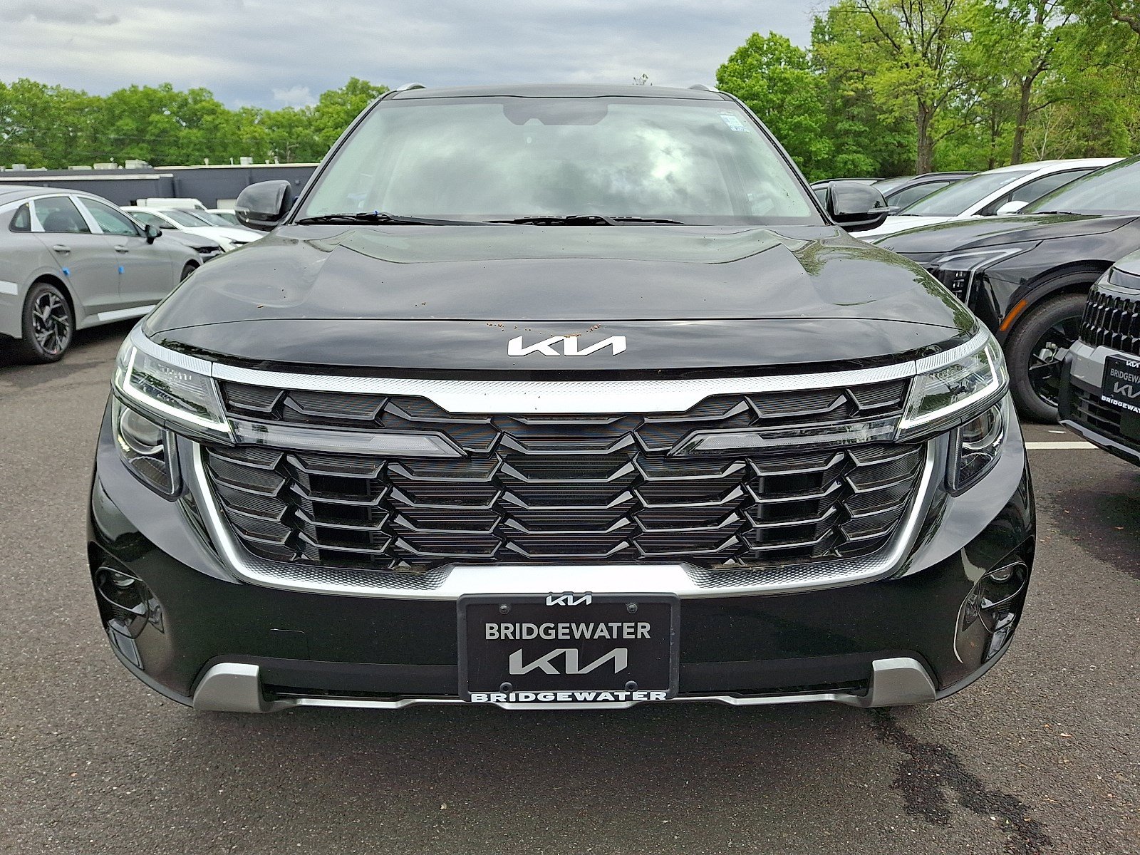 New 2026 Kia Seltos S AWD/4WD image 2