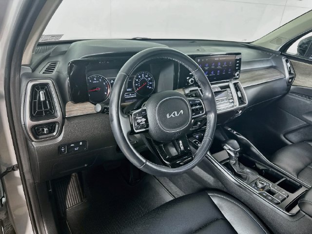 Used 2023 Kia Sorento X-Line EX AWD/4WD image 17