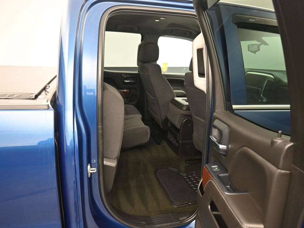 Used 2018 GMC Sierra 1500 SLE w/ SLE Value Package AWD/4WD image 37