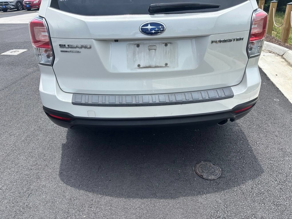 Used 2018 Subaru Forester 2.5i Limited AWD/4WD image 5