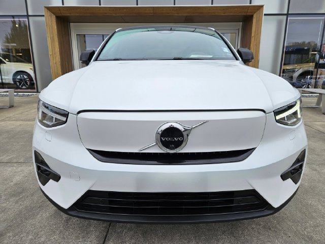 Certified 2023 Volvo C40 P8 Recharge Ultimate AWD/4WD image 2
