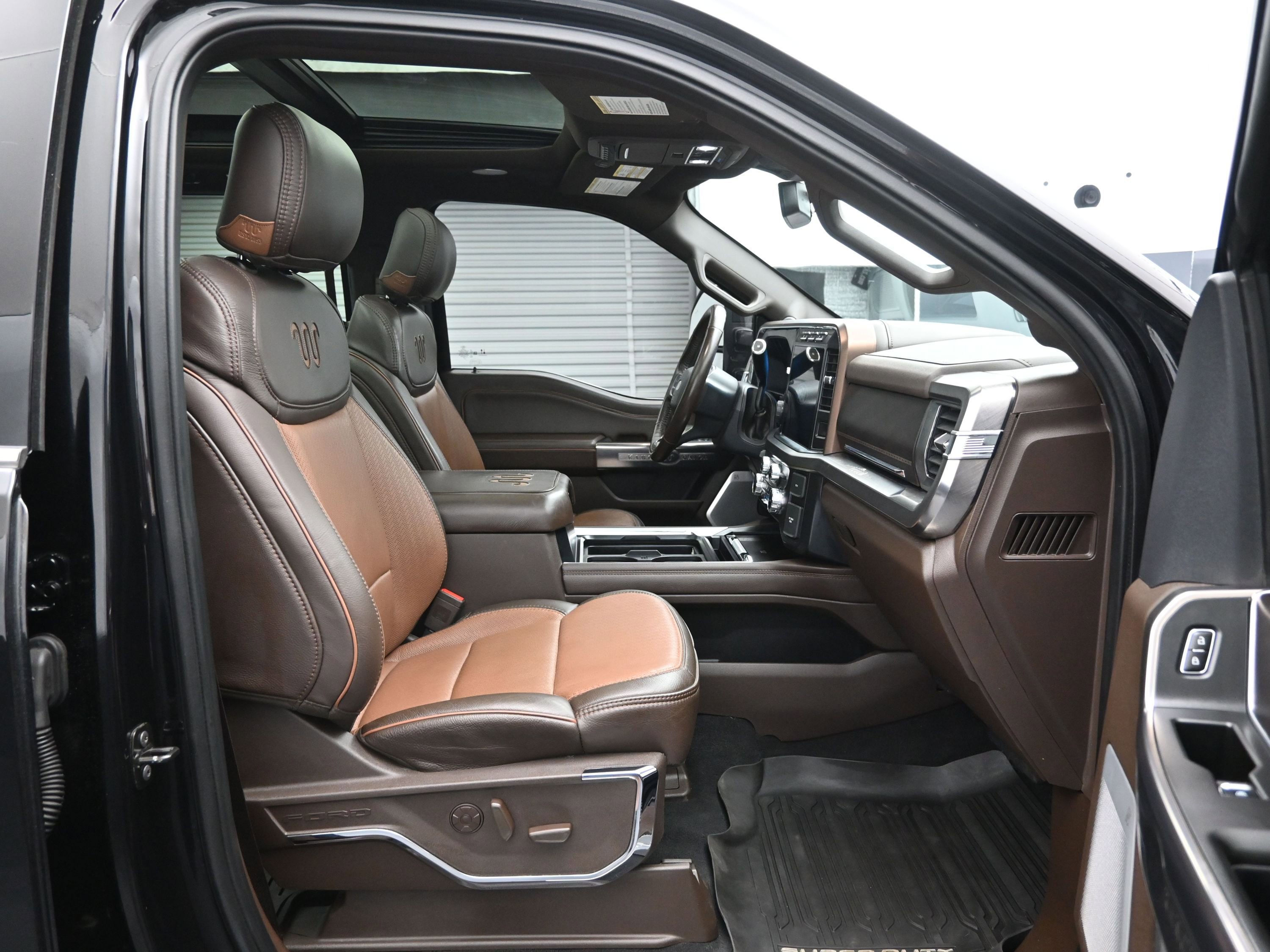 Used 2024 Ford F450 King Ranch w/ FX4 Off-Road Package image 13