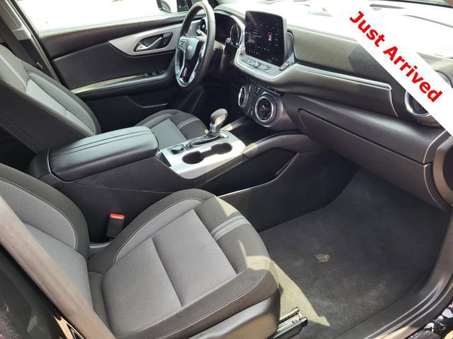 Used 2025 Chevrolet Blazer LT FWD image 22