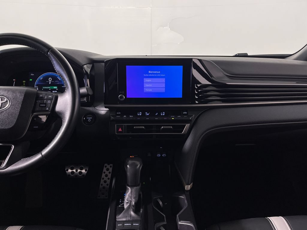 Certified 2025 Toyota Camry SE FWD image 15