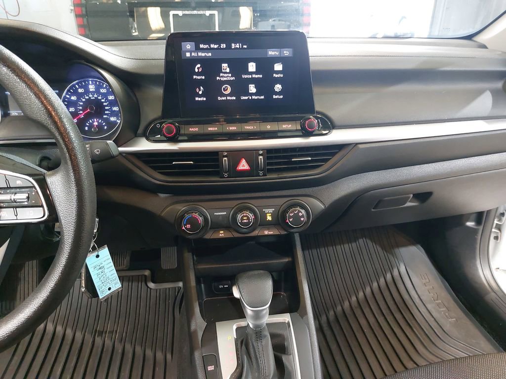 Used 2023 Kia Forte LXS image 21