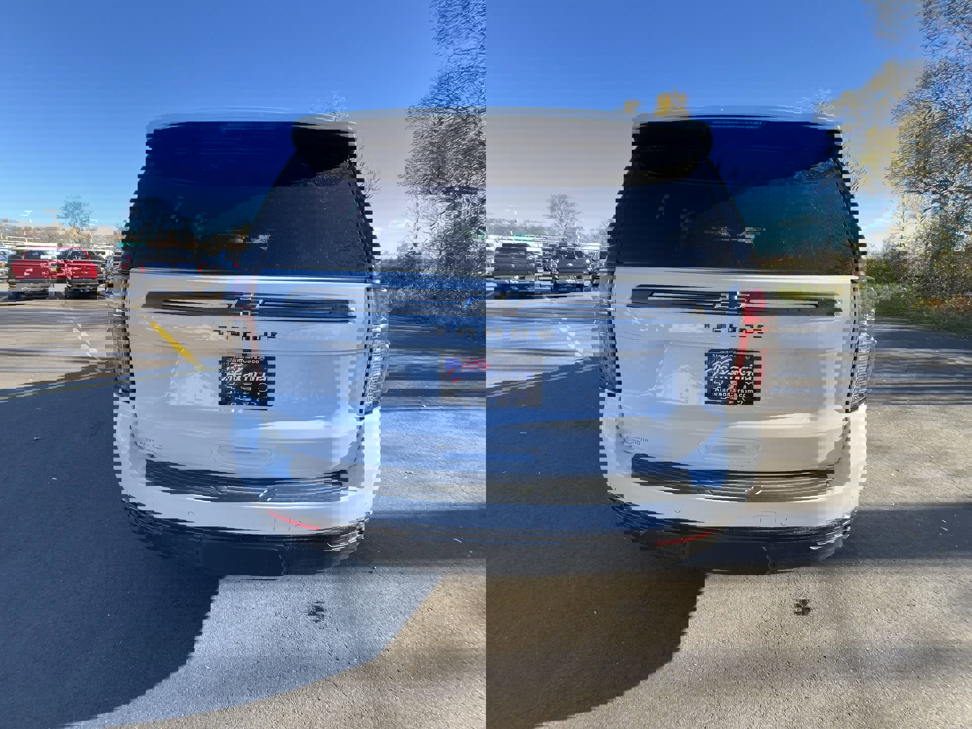 Certified 2023 Chevrolet Tahoe Z71 w/ Luxury Package image 33