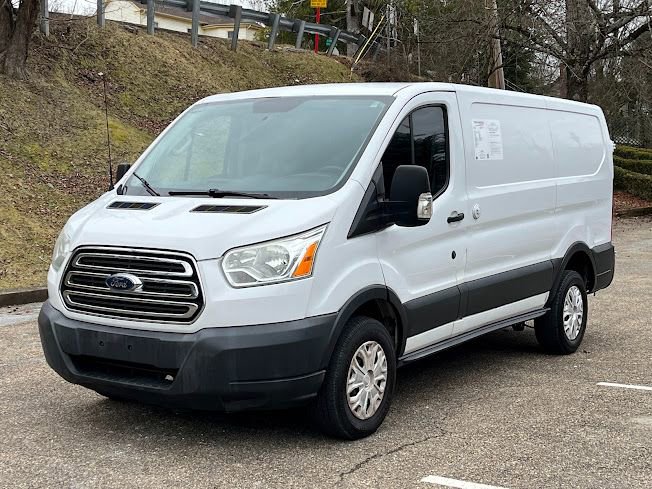 Used 2015 Ford Transit 250 130 Low Roof w/ Exterior Upgrade Package image 19